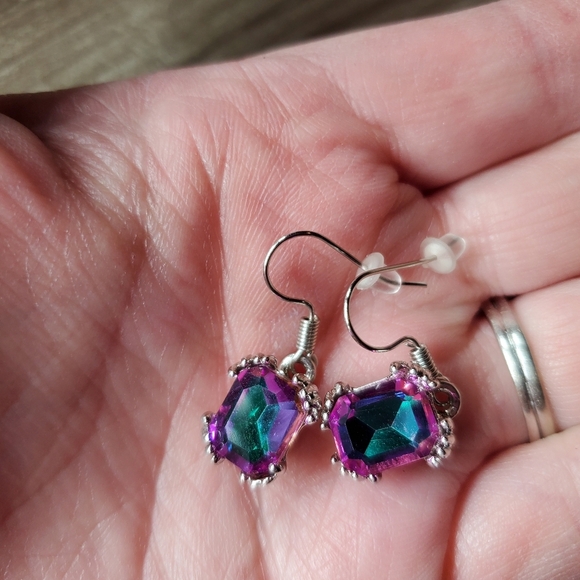 NWT Pink Iridescent Silver Tone Women's Drop Earrings - Picture 10 of 16